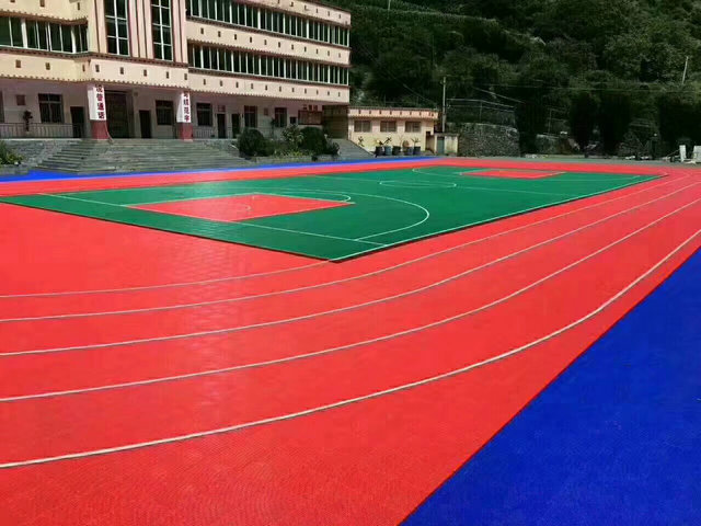 悬浮地板