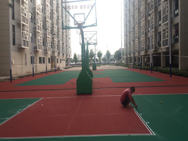 篮球场施工