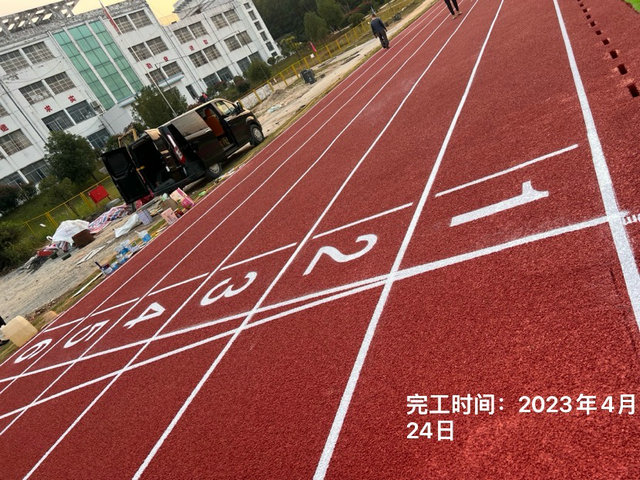 塑胶跑道施工中会用到哪些工具